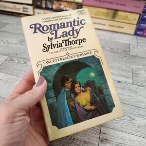 Romantic Lady by Sylvia Thorpe 1974‎ PaperbackFawcett Crest BINDING BAD - FLAWED